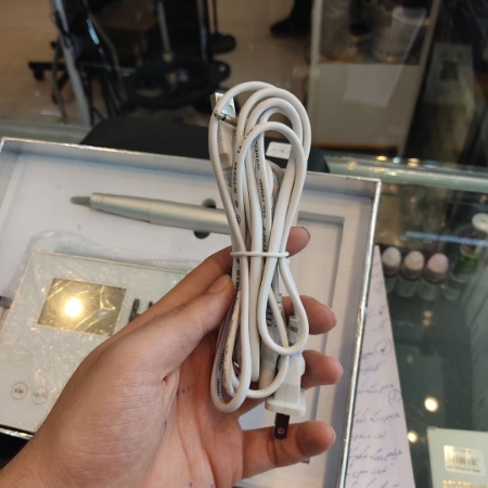  دستگاه میکروپیگمنتیشن هرلیچ مدل تبلت مستطیلی شارژی