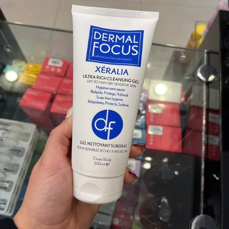 ژل شـوینده بدن زرالیا درمال فوکوس حجم 200 میلی لیتر